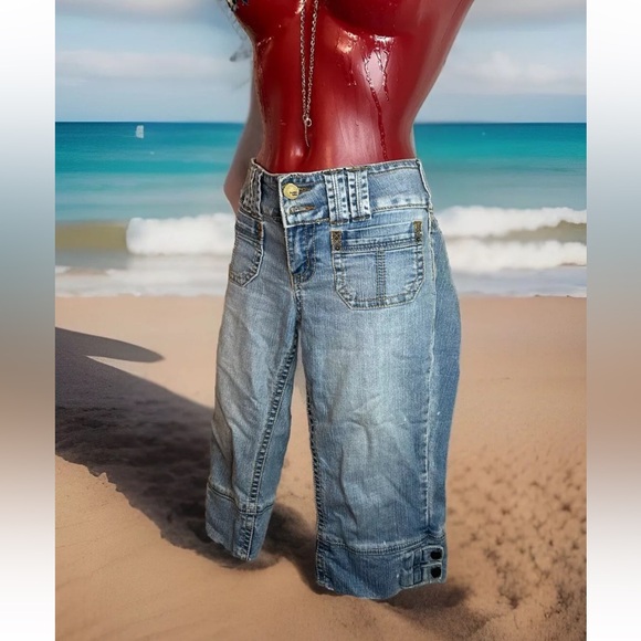 INDUSTRIAL COTTON DENIM CROP CAPRI SHORTS JUNIORS SIZE 11 - Picture 1 of 7